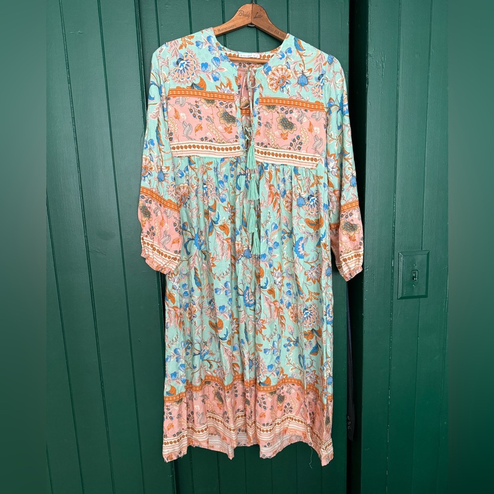 R. Vivimos Dress. Size: 8/10